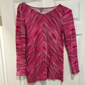 T by Talbots Top. V-neck. Longsleeves w/button detailing. Pink/black pattern. S.